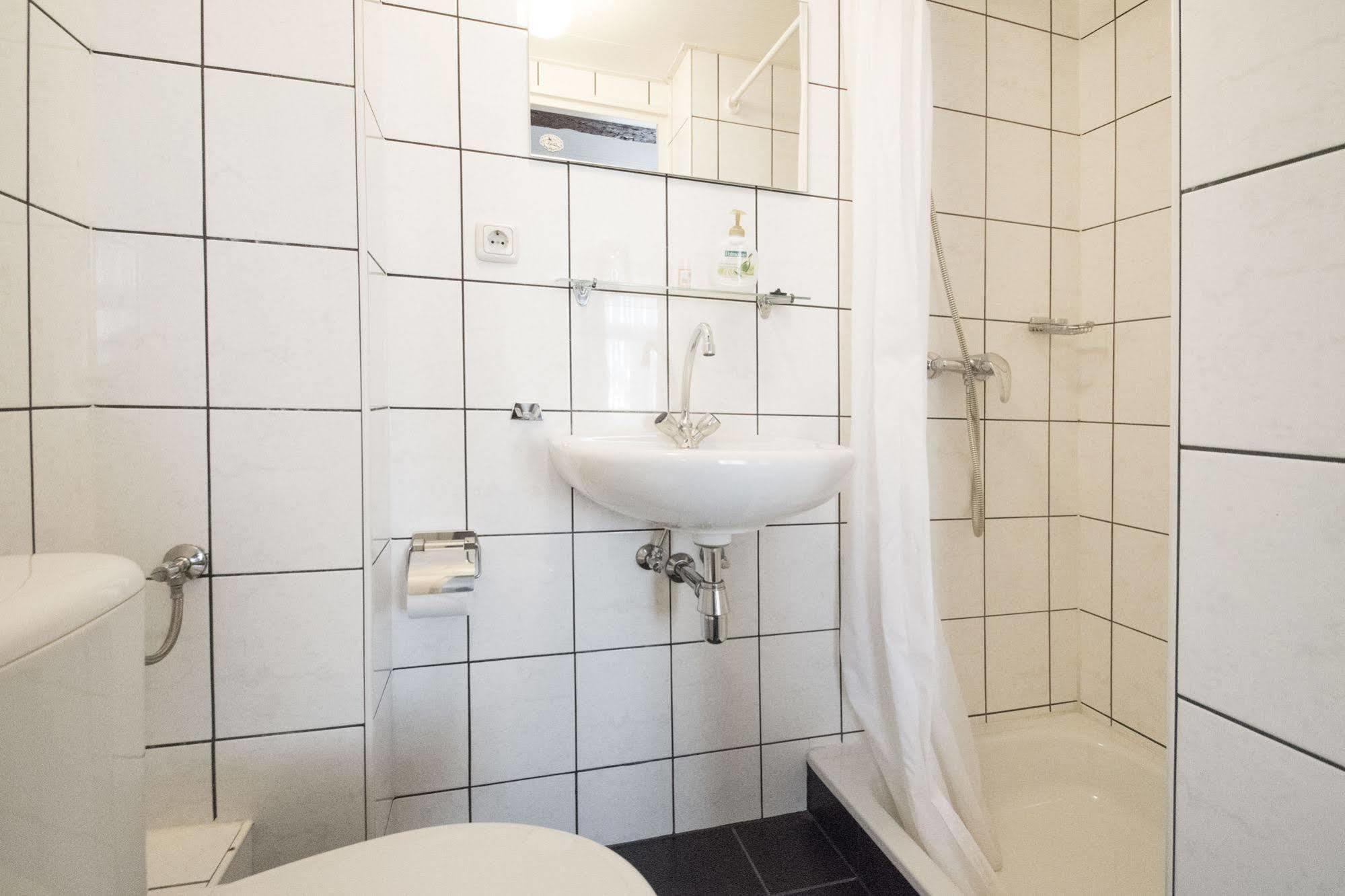 רורמונד Hotel En Grand Cafe De Pauw מראה חיצוני תמונה